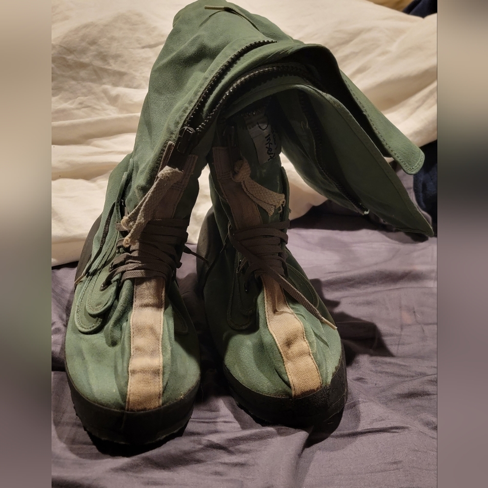 COPY - Vintage military winter snow boots